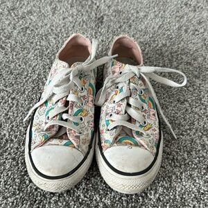 Girls converse, size 12.5 u.s., rainbow/castle print upper.